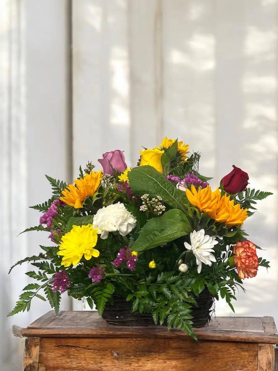 Canasta de girasoles